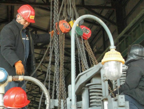 ���b���I